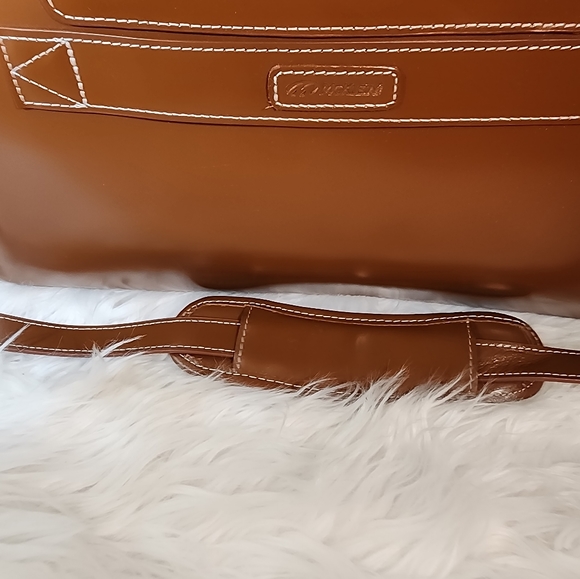 McKlein Leather Laptop/Tablet Protection Bag - Picture 6 of 6